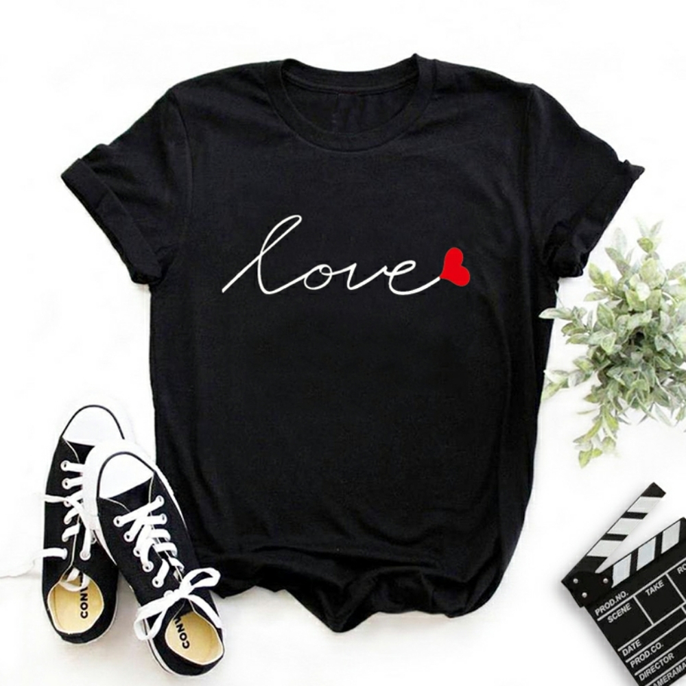 LOVE❤ Black Tee Shirt